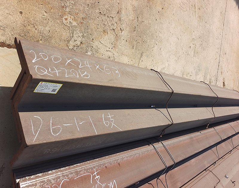 Q420B材質(zhì)200×200×24規(guī)格角鋼理論重量